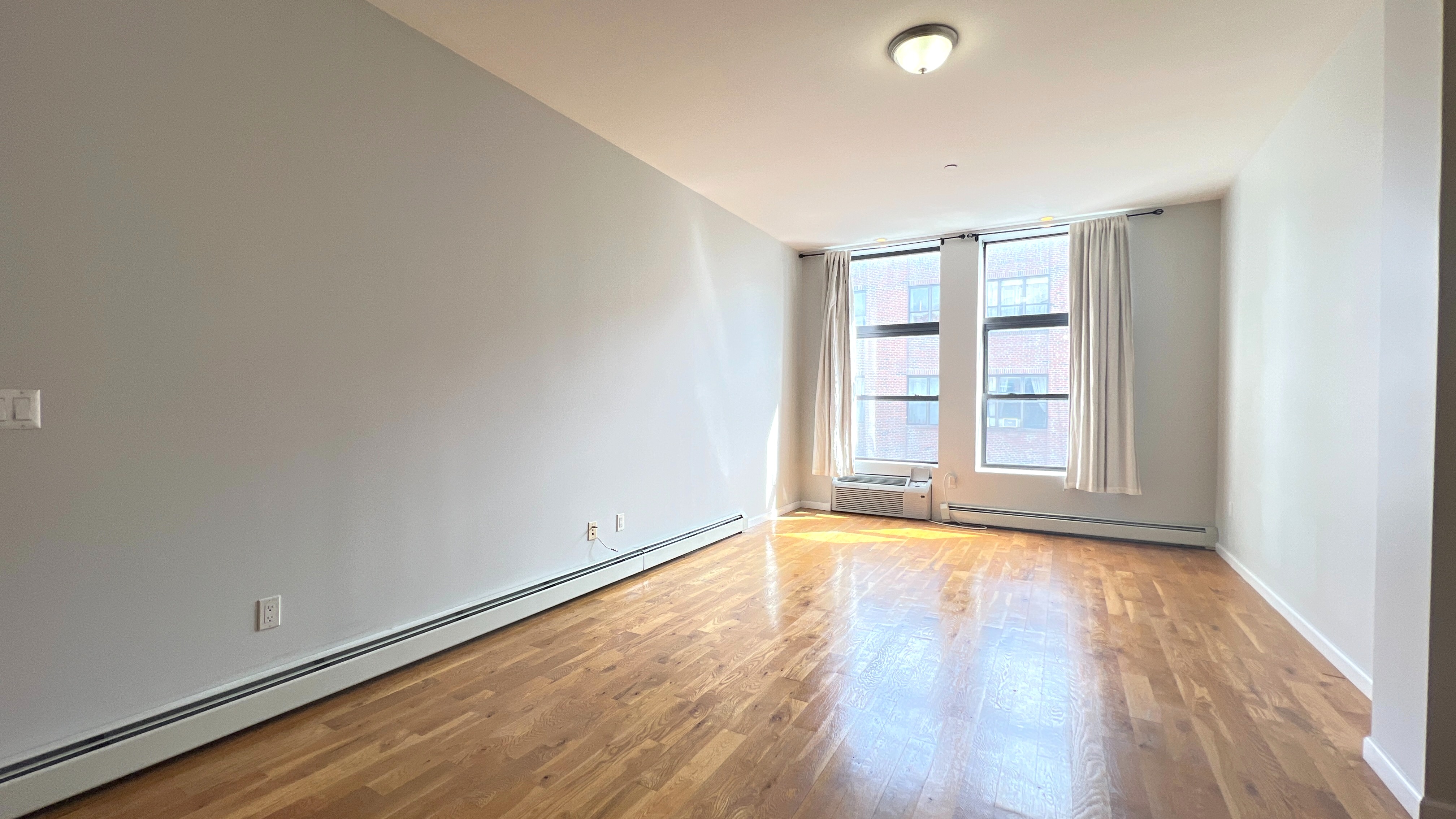 128 Wythe Avenue 4G Williamsburg Brooklyn NY 11211