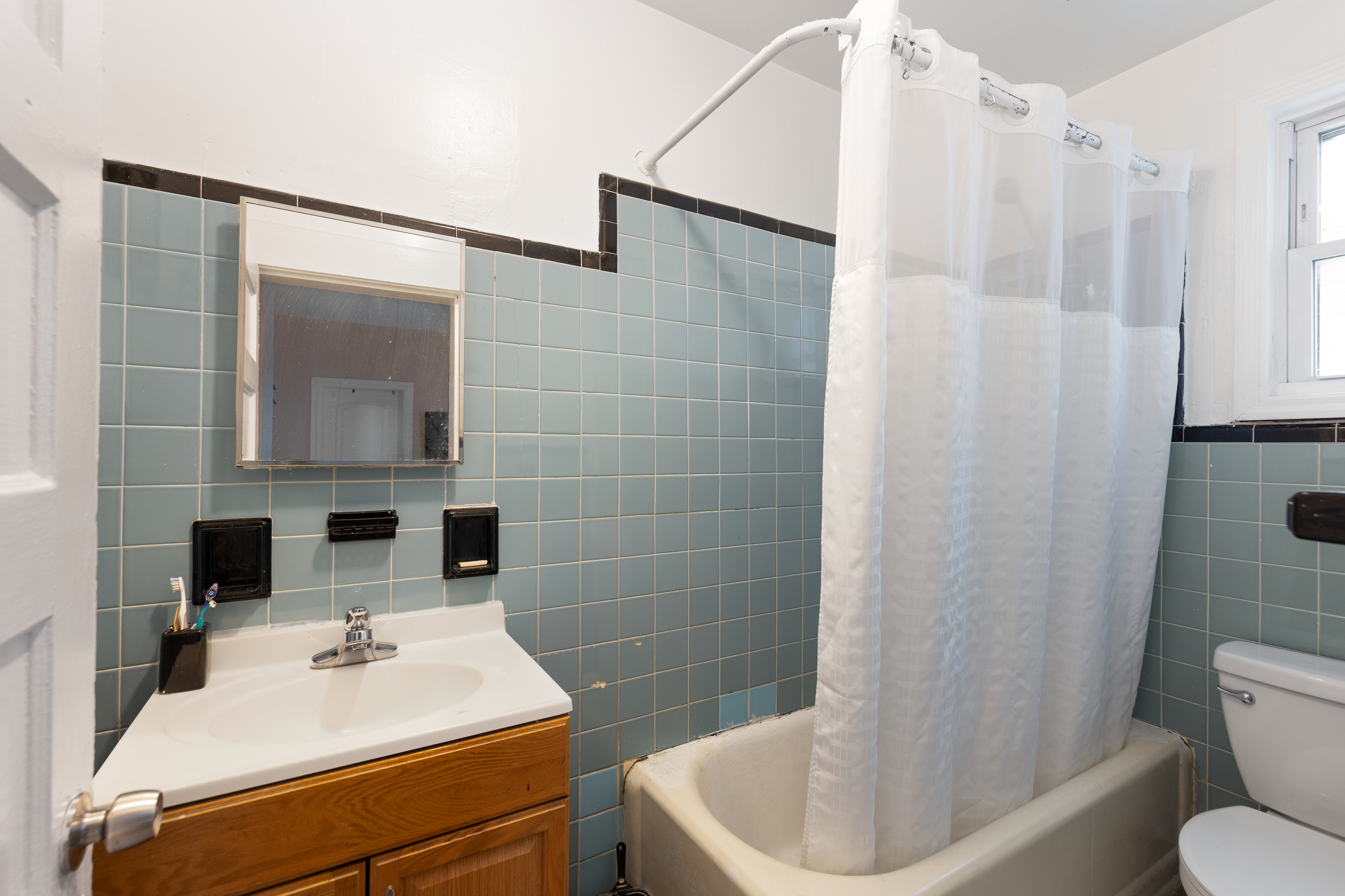 106-49 97th Street Ozone Park Queens NY 11417