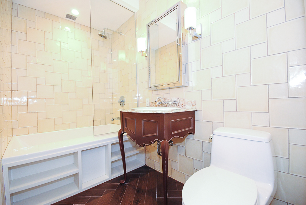 112 Greenpoint Avenue 2R Greenpoint Brooklyn NY 11222