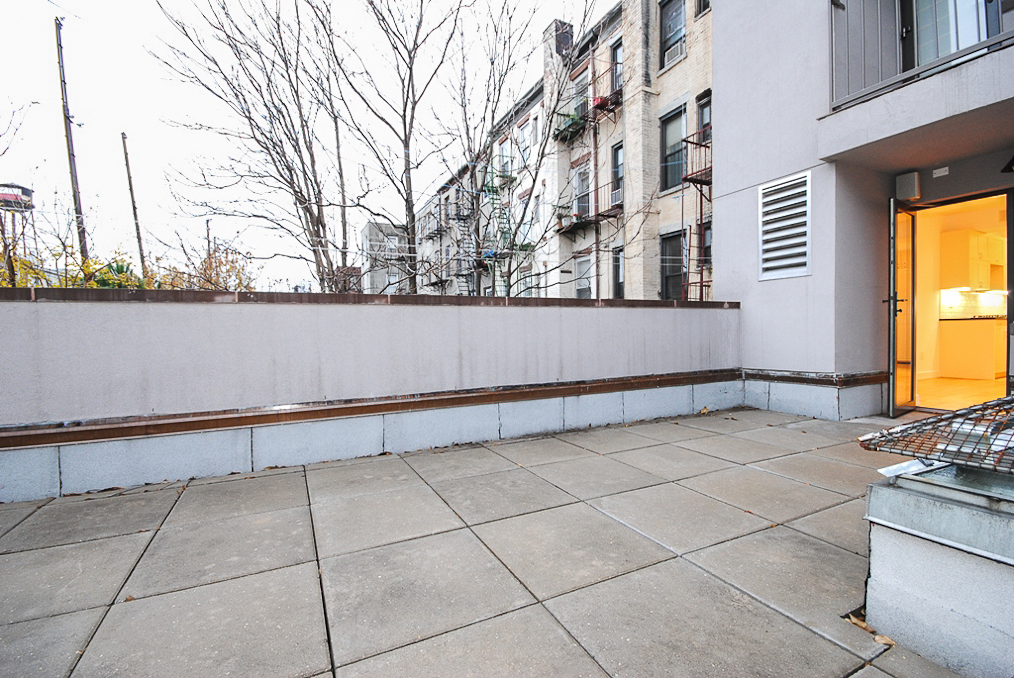 112 Greenpoint Avenue 2R Greenpoint Brooklyn NY 11222