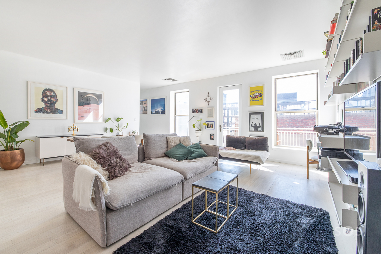 20 Broadway Williamsburg Brooklyn NY 11249
