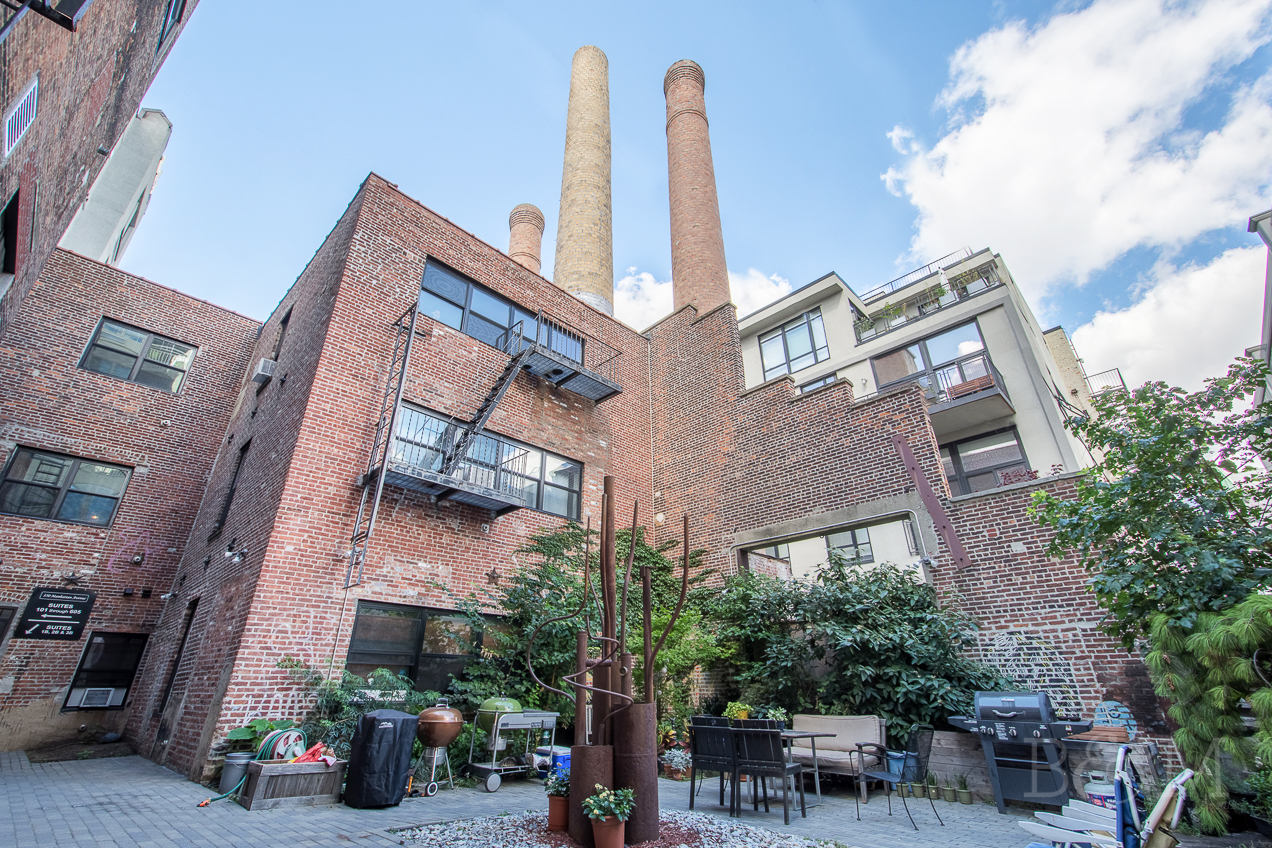 350 Manhattan Avenue Williamsburg Brooklyn NY 11211