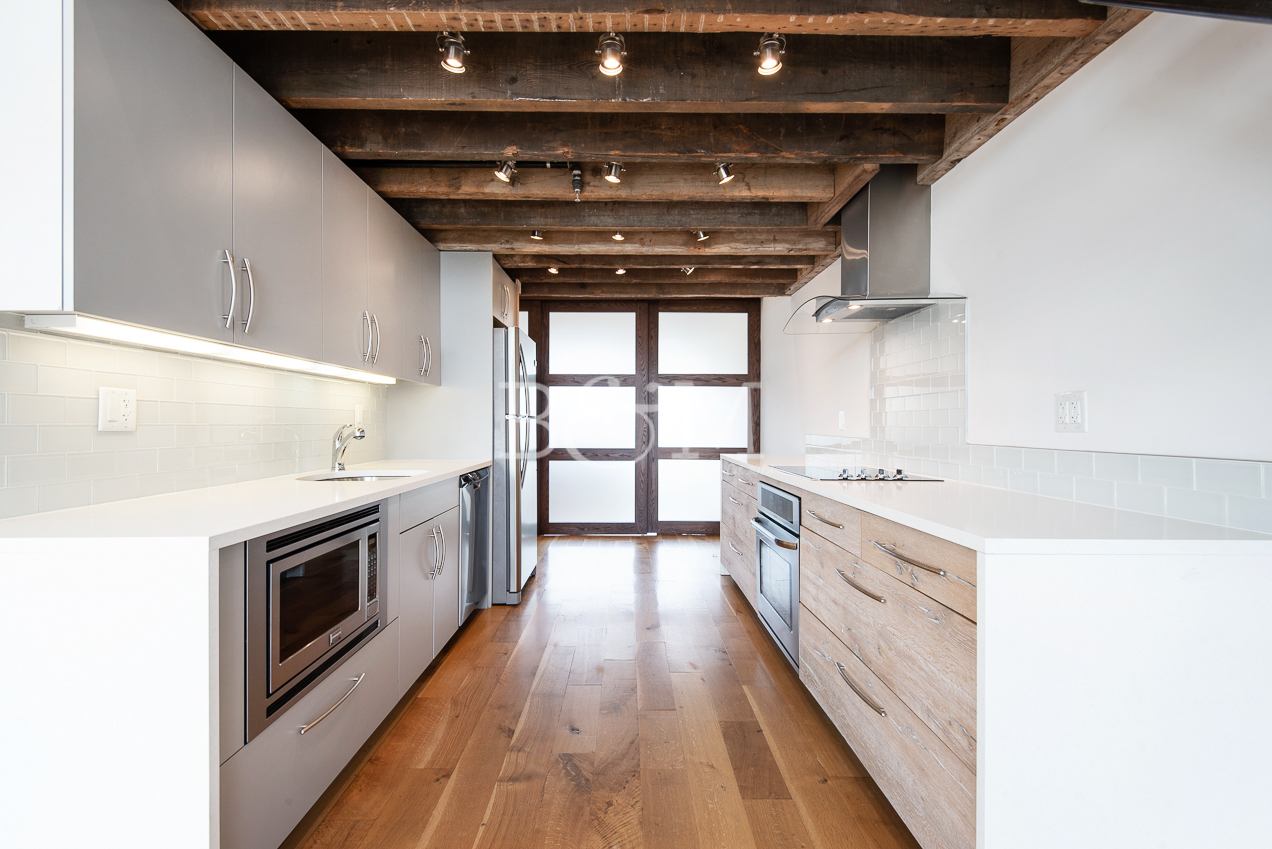 93 Kingsland Avenue 4P East Williamsburg Brooklyn NY 11222