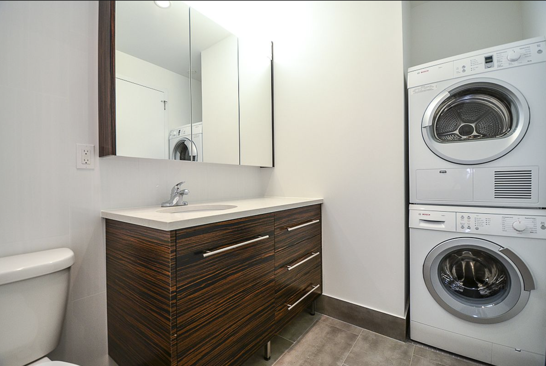 79 Kingsland Avenue 3R East Williamsburg Brooklyn NY 11222