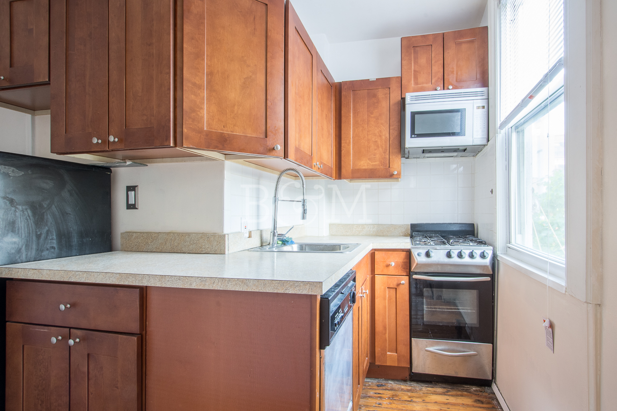 152 North 8th Street Williamsburg Brooklyn NY 11249