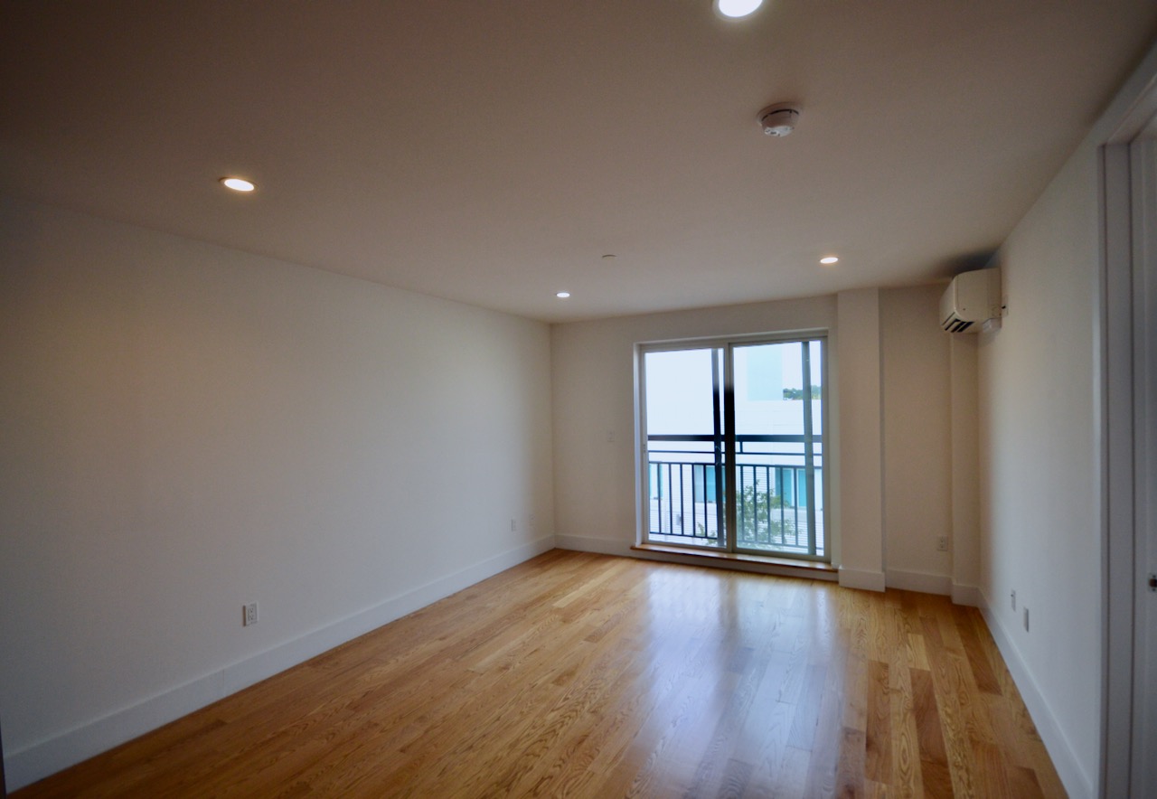 63-34 Fresh Pond Road 4G Ridgewood Queens NY 11385