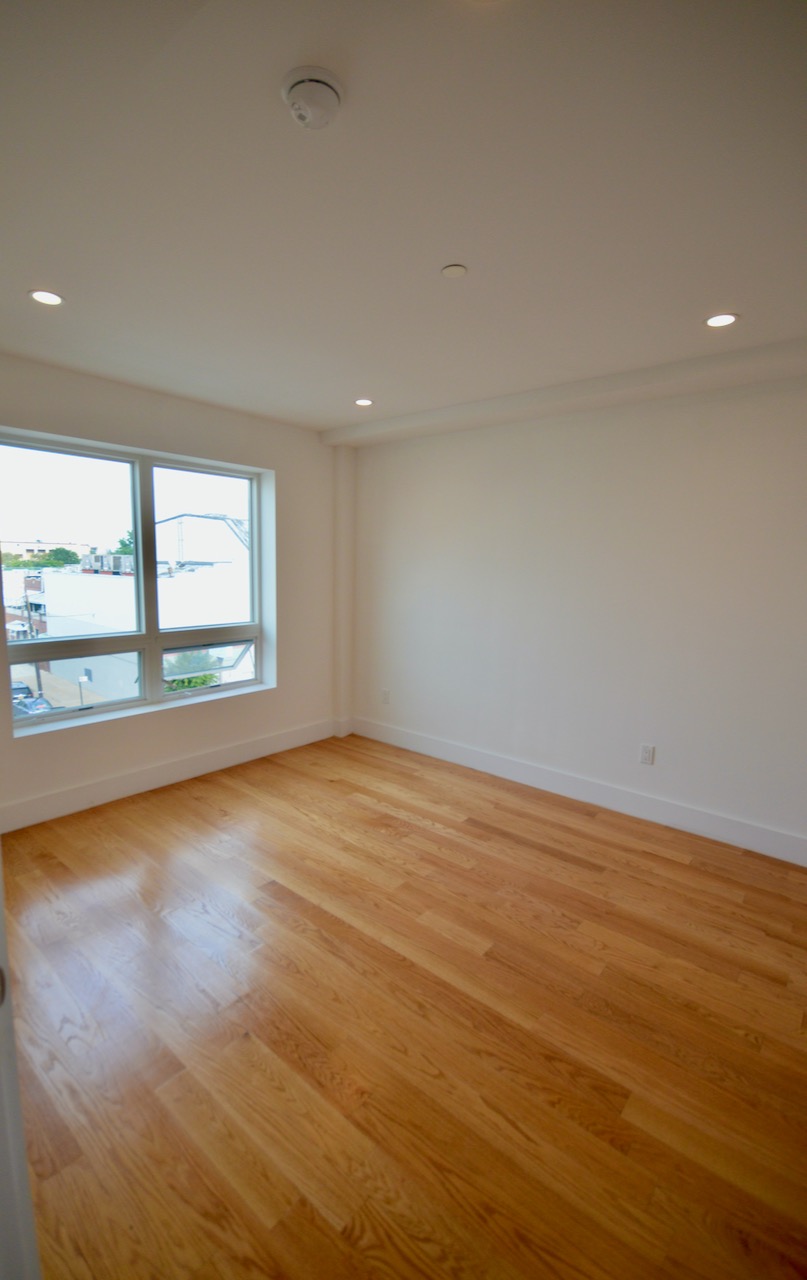 63-34 Fresh Pond Road 4G Ridgewood Queens NY 11385