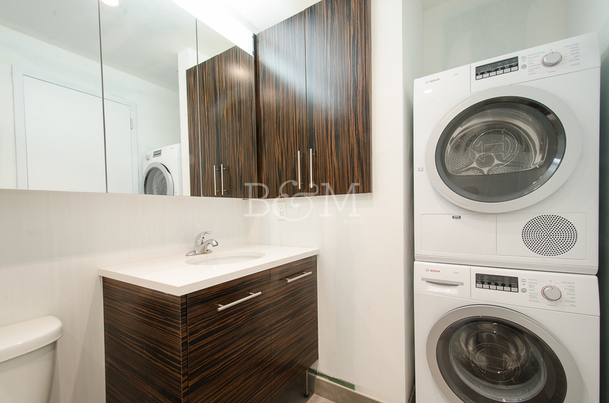 95 Kingsland Avenue 3R East Williamsburg Brooklyn NY 11222
