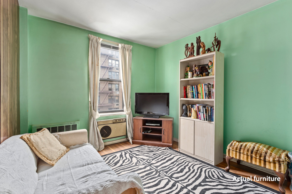 35-20 Leverich Street C342 Jackson Heights Queens NY 11372